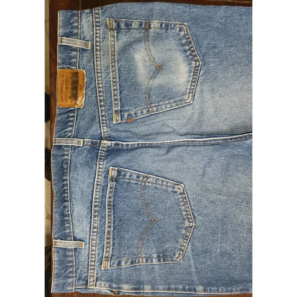 VTG 90s Levis 540 Relaxed Fit Jeans Men 42x32 Medium Wash Distressed Jan 1999